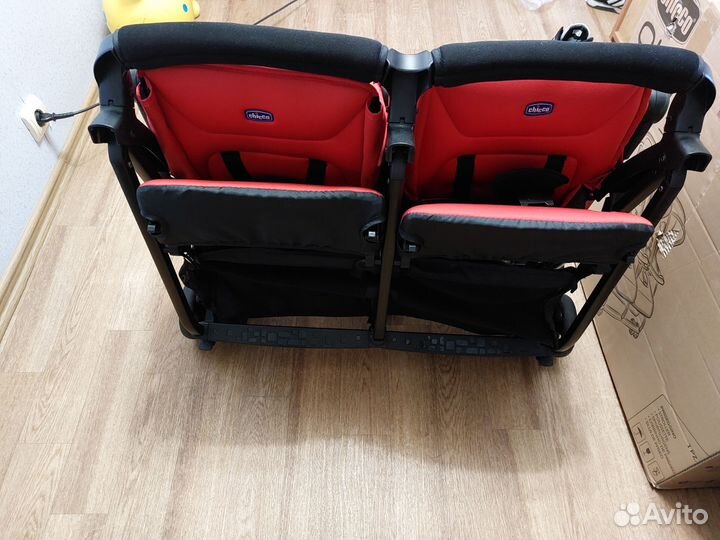 Коляска для двойни chicco ohlala twin