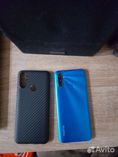Realme C3 64гб