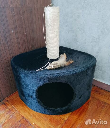 Домик для кота с когтеточкой