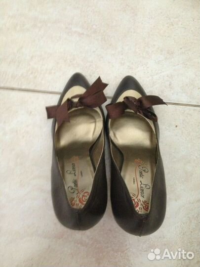 Новые коричневые туфли раз. 37