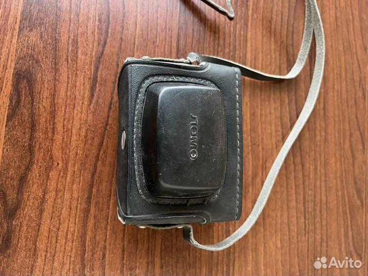 Старинный фотоаппарат