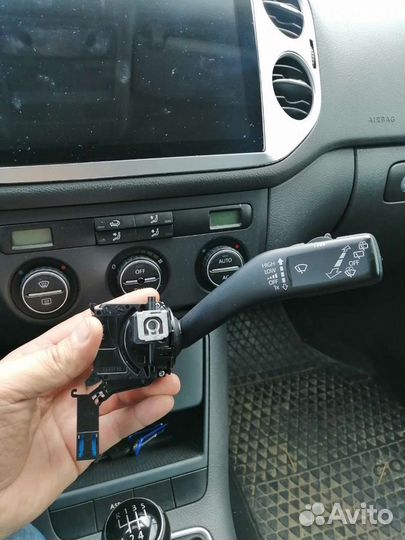Подрулевой переключатель дворников Volkswagen Golf