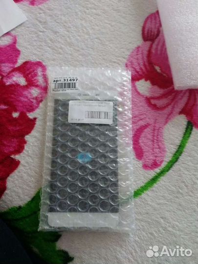 Дисплей с тачкрином