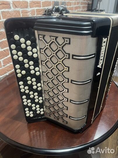 Баян Атлант