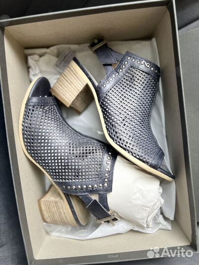 Новые Босоножки nero giardini 36