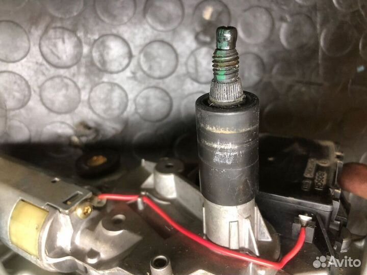 Моторчик стеклоочистителя Range Rover 3