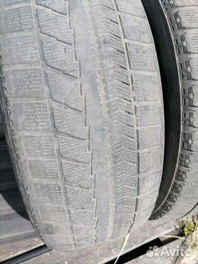 Bridgestone Blizzak VRX 225/60 R18