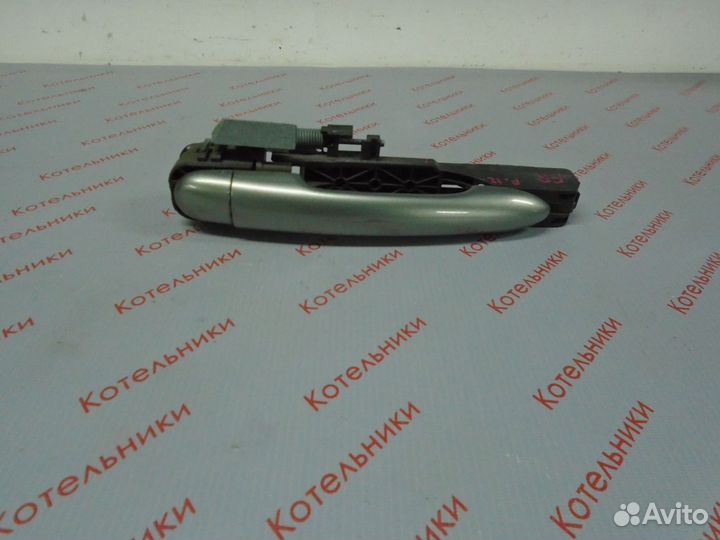 Nissan 80642-AV600 Ручка двери передняя правая