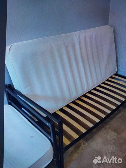 Кровать металическая односпальная бу