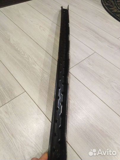 Усилитель переднего бампера Фольксваген Тигуан