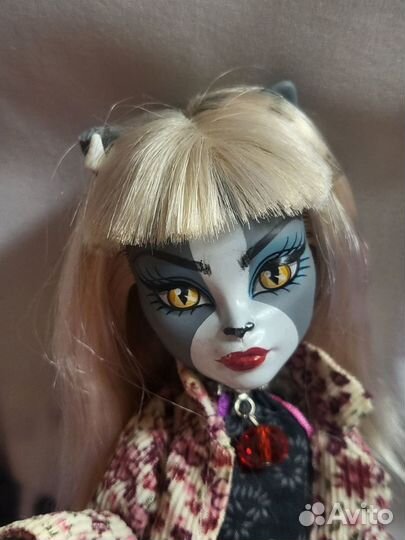 Куклы Monster High, Bratz, Rainbow High, Barbie