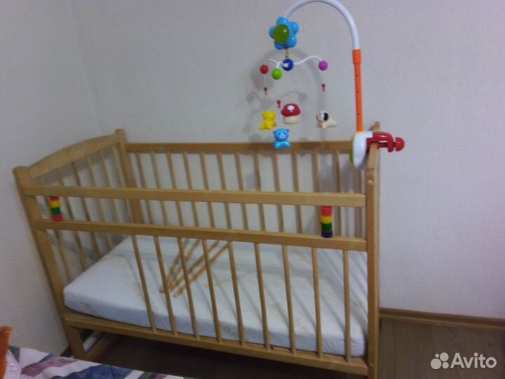 Детская кроватка