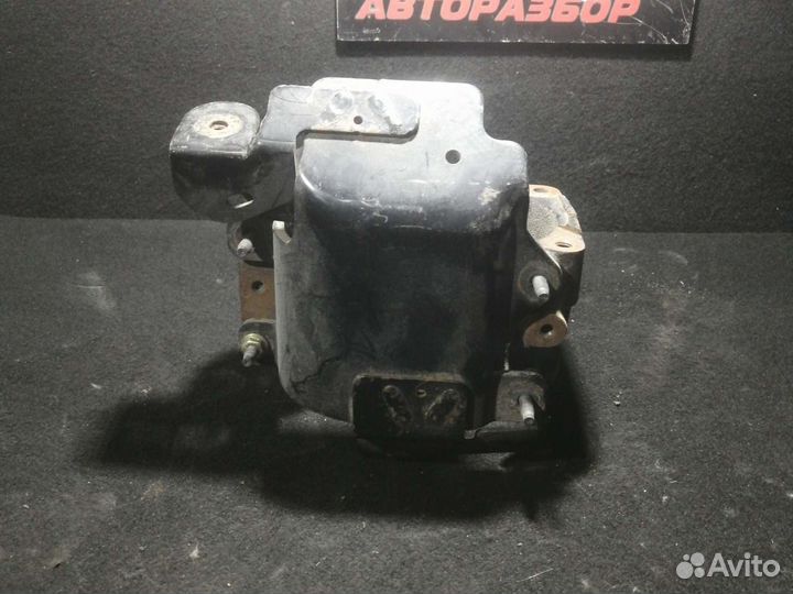 Кронштейн крепления топливного фильтра land rover