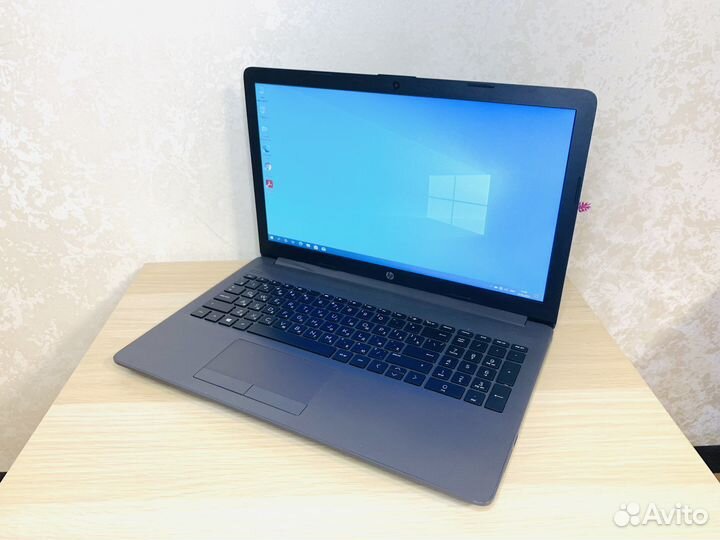 Свежий, мощный ноутбук 20-21 года