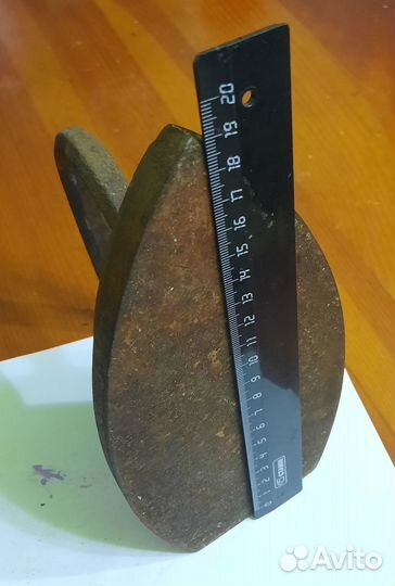 Утюг чугунный 