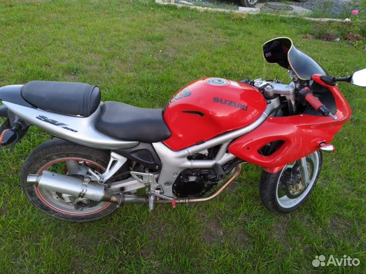 Suzuki sv400s