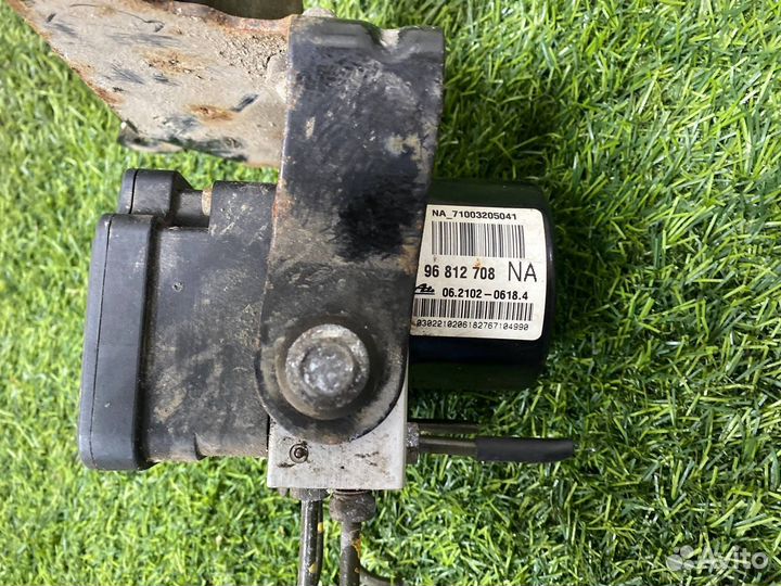 Блок ABS Chevrolet Epica седан 2.0 2009