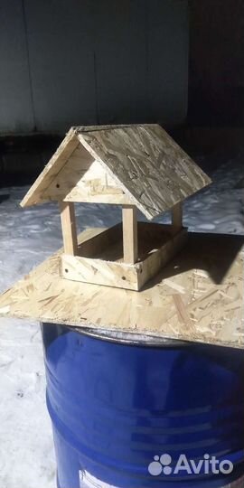 Кормушка для птиц
