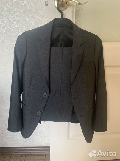 Школьный костюм