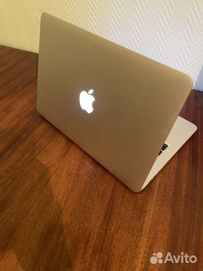 Apple macbook pro 13 2015 i5 16gb