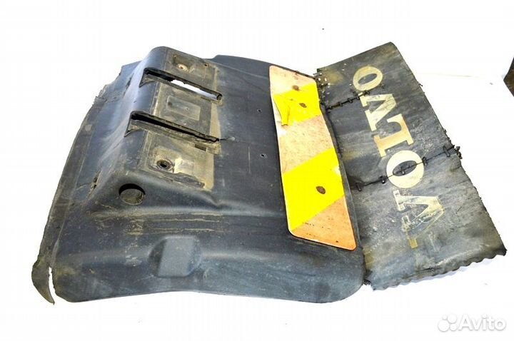 Крыло ведущего моста, заднее правое volvo FH (01.0