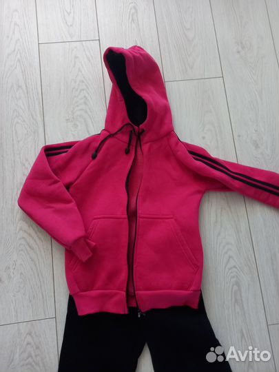 Подростковый спортивный костюм