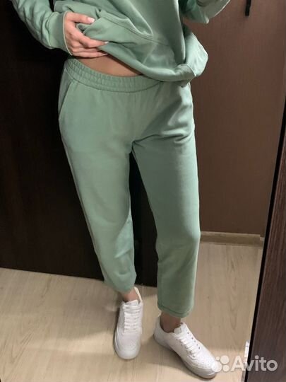 Костюм спортивный женский