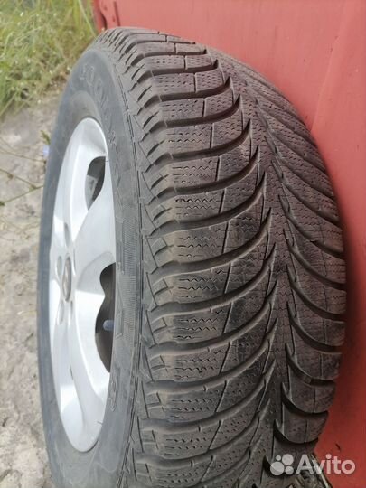 Колеса зимние 165*65 R15 на литых дисках