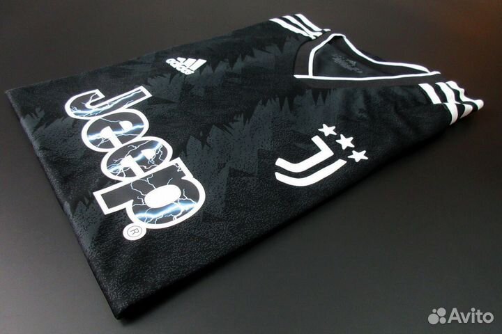 Форма гостевая Ювентус сезон 22/23