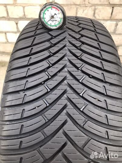 Kleber Quadraxer 2 215/55 R17 98V