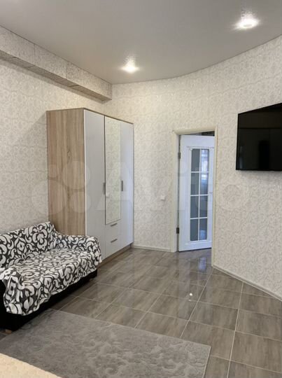 3-к. квартира, 82 м², 2/10 эт.