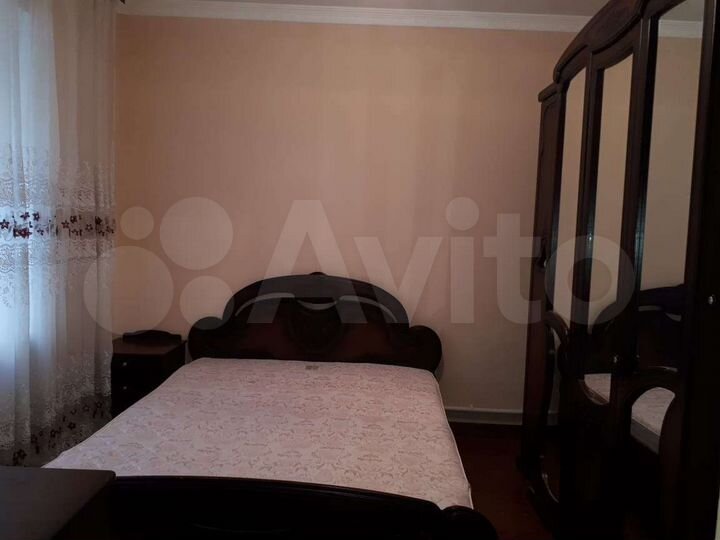 Своб. планировка, 72 м², 1/4 эт.