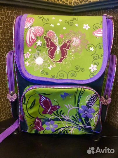 Школьный рюкзак отличный