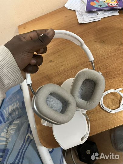 Airpods max