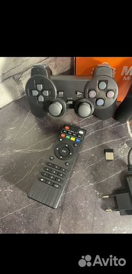 Игровая Android tv приставка M8 mini 2+16 gb
