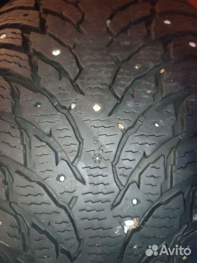 Nokian Tyres Hakkapeliitta 9 285/50 R20