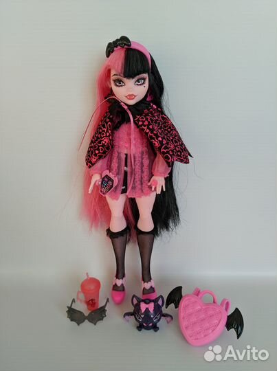 Monster High Draculaura Day Out