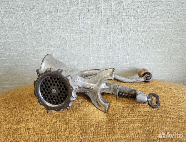 Мясорубка ручная Касли Каслинское литье СССР