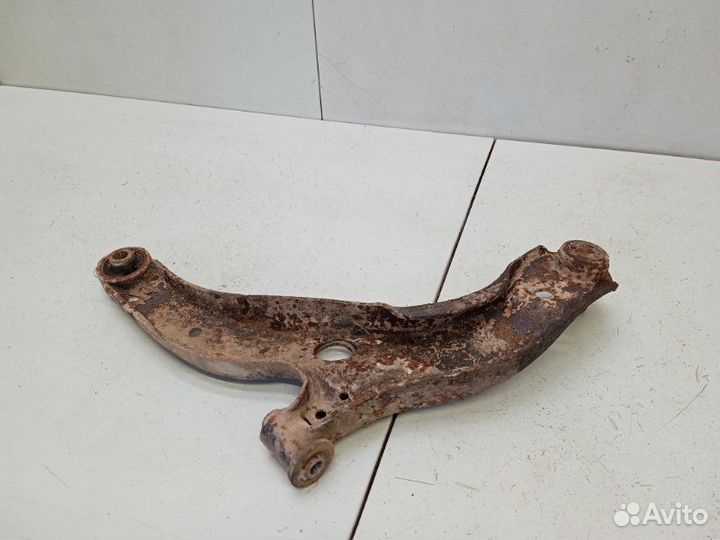 Рычаг передний правый Mazda Premacy 1.8 2000