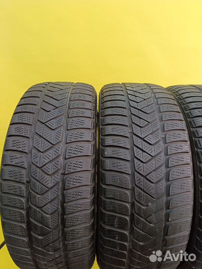 Pirelli Winter Sottozero 3 235/45 R19