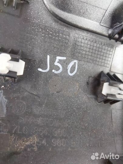 Молдинг переднего правого крыла фольксваген туаре