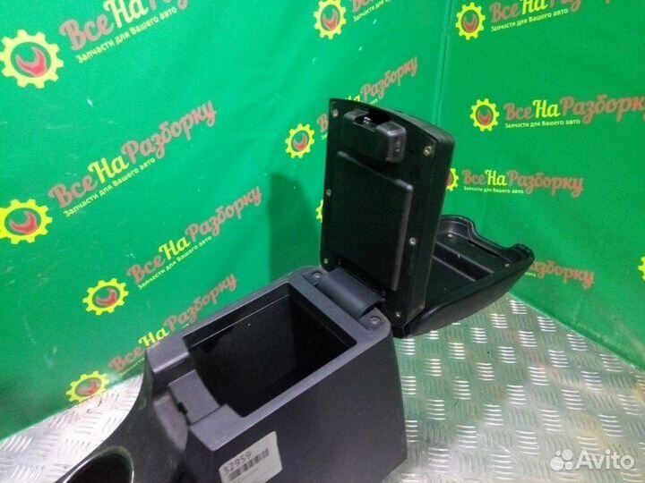 Подлокотник Geely Emgrand Ec7 2.0 2015