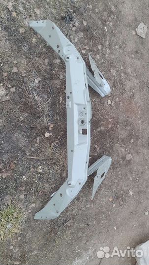 Рамка радиатора(телевизор)