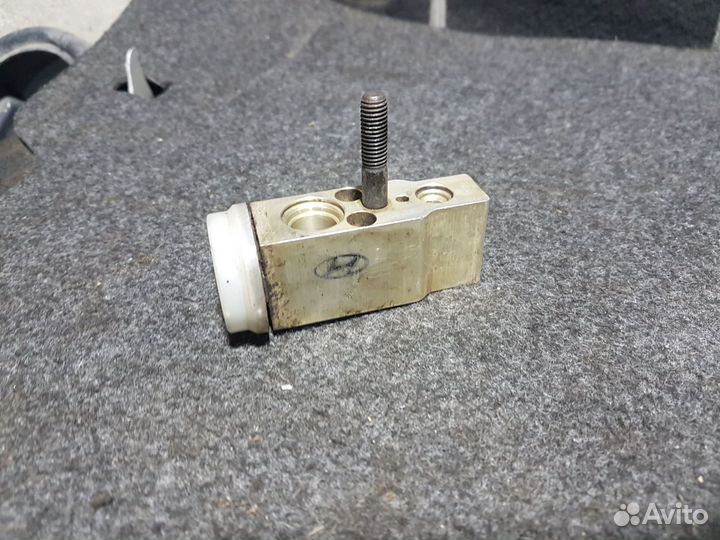 Клапан кондиционера hyndai accent