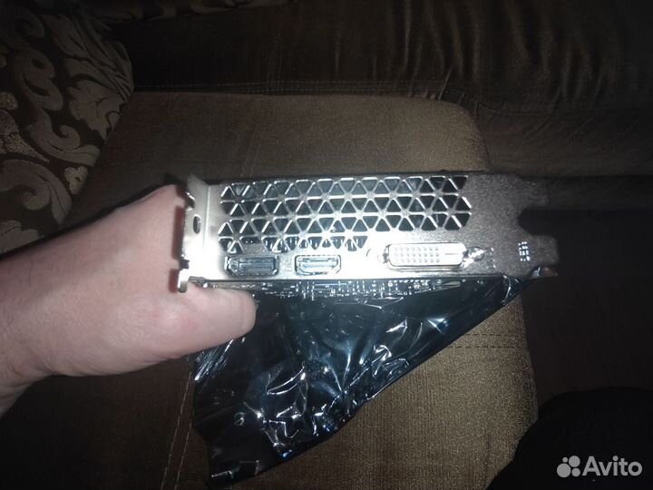 Видеокарта AMD Radeon RX550 4 GB