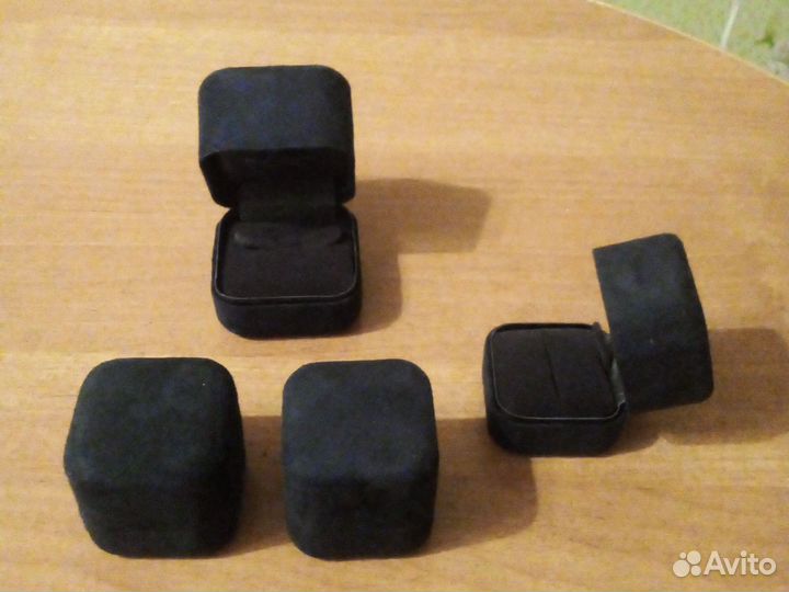 Брошь чехословакия