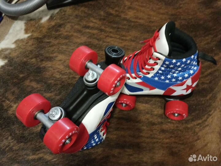 Роликовые, четырехколесные, детские коньки. Новые