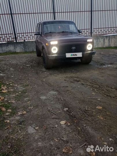 LADA 4x4 (Нива) 1.7 МТ, 2011, 130 000 км