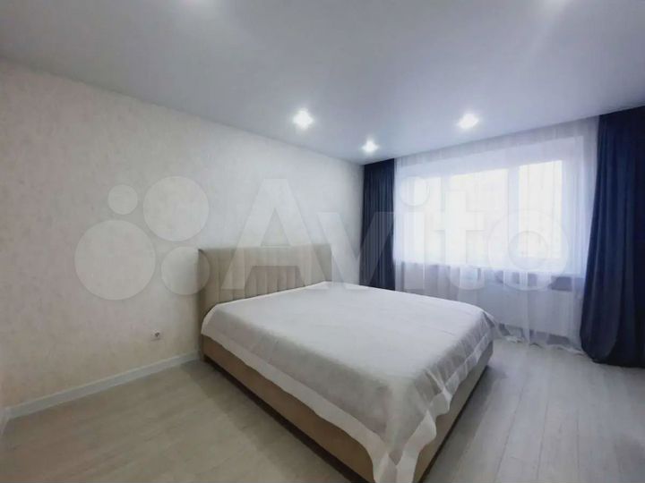 2-к. квартира, 67,5 м², 12/14 эт.