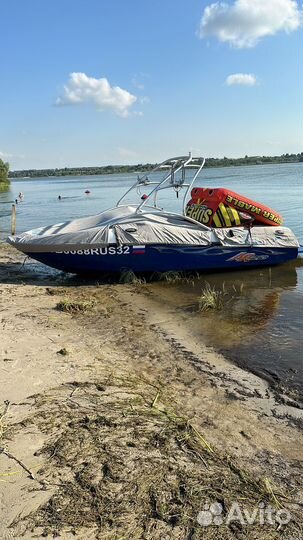 Вейксерф, вейкборд, водные лыжи